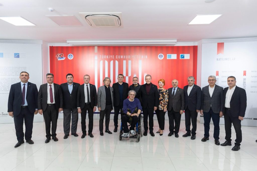 BAŞKAN SEÇER, ‘TÜRKİYE CUMHURİYETİ’NİN 100. YILI RESİM SERGİSİ VE ÖDÜL TÖRENİ’NE KATILDI