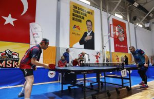 MERSİN 3. VETERANLAR MASA TENİSİ TURNUVASI SONA ERDİ