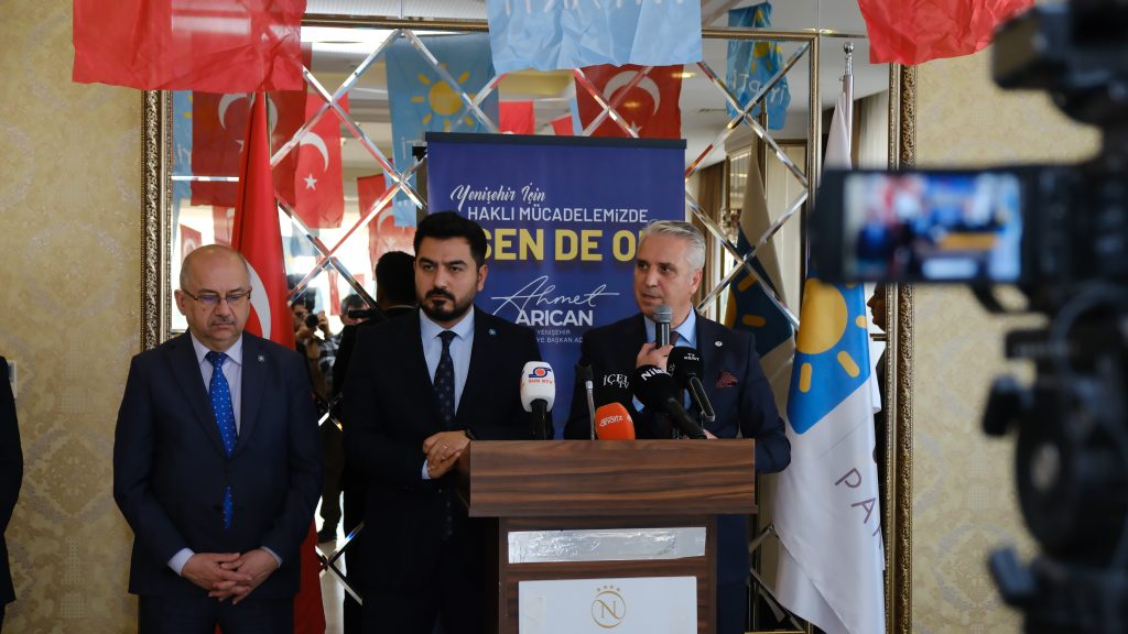 “Ceketimizi koysak kazanırız zihniyetine mecbur değilsiniz”