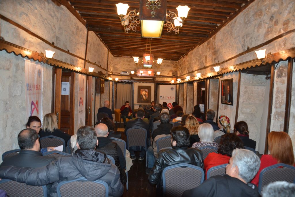 MERSİN BÜYÜKŞEHİR ÖYKÜ YAZARLARINI UNUTMADI