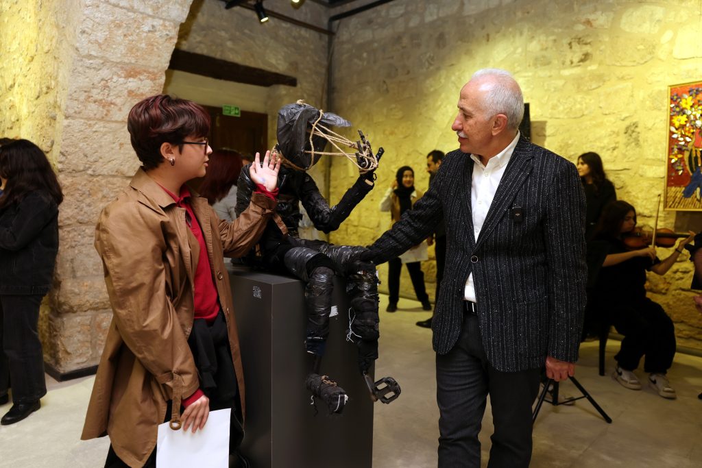 ATMADILAR, DÖNÜŞTÜRDÜLER,