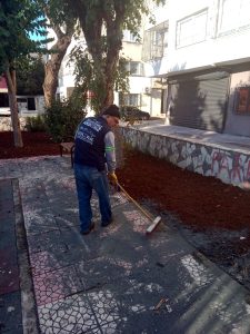 AKDENİZ’DE PARK, BAHÇE VE YEŞİL ALANLAR DÜZENLENİYOR