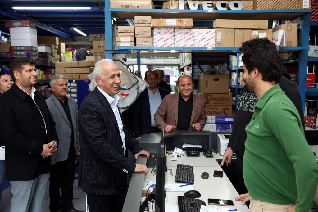 AKDENİZ BELEDİYE BAŞKANI GÜLTAK MERSİNLİ SEÇMENLERE SESLENDİ;