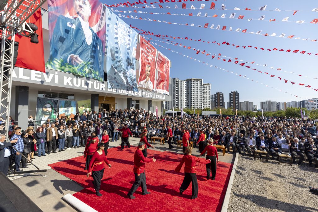 BAŞKAN SEÇER, MEZİTLİ CEMEVİ AÇILIŞI’NA KATILDI