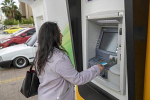 BÜYÜKŞEHİR, ÖĞRENİM YARDIMLARININ 3. ÖDEMESİNİ HESAPLARA YATIRDI