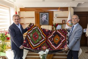 BAŞKAN SEÇER’DEN KAZANAN BELEDİYE BAŞKANLARINA ZİYARET