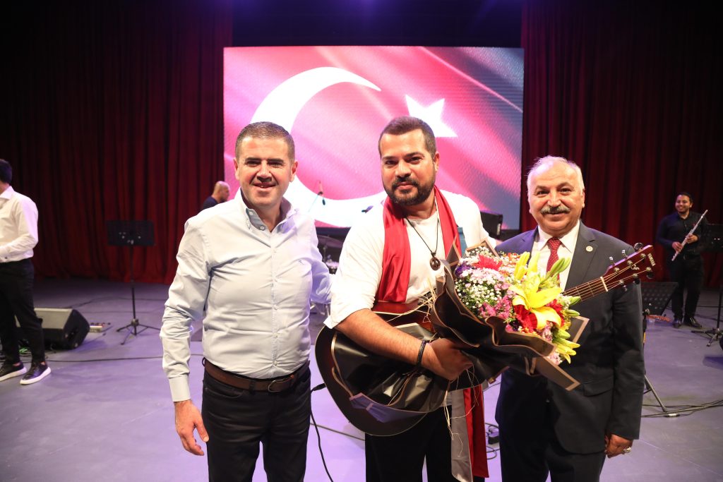 MEZİTLİ’DE COŞKULU 19 MAYIS KUTLAMASI