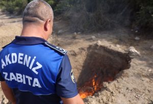 AKDENİZ ZABITASI MENŞEİ BELİRSİZ 500 KİLO ET ELE GEÇİRDİ