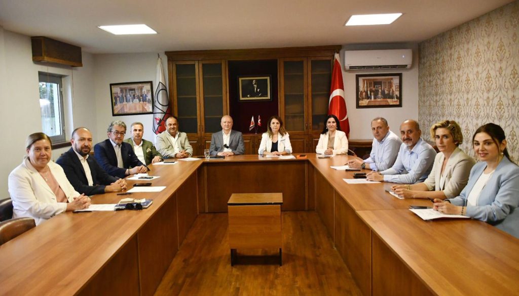 ÇUKUROVA SİFED Yönetim Kurulu Başkanı Berman Mantı, bölgesel kalkınma için yeni hamleler gerektiğini vurguladı