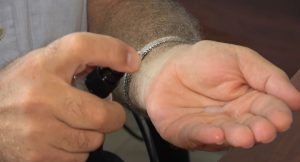 Tetik parmak sendromu’nu iyileştiren bitkisel karışım geliştirdi