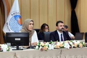 AKDENİZ BELEDİYESİ EŞ BAŞKANI SARIYILDIZ;