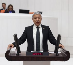 KIRTASIYE MASRAFLARINA GÜÇ YETMİYOR
