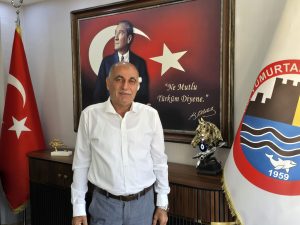 Yumurtalık Belediye Başkanı Erdinç Altıok, 30 Ağustos Zafer Bayramı’nda tüm hemşehrilerini Yumurtalık’a davet etti