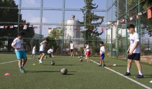 BÜYÜKŞEHİR’İN FUTBOL KURSLARI GELECEĞİN FUTBOLCULARINI YETİŞTİRİYOR