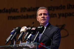 “METRO KONUSUNDA MERSİN’İN ÖNÜNÜ AÇIN”