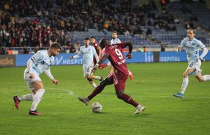 Trendyol Süper Lig: Atakaş Hatayspor: 1 – Adana Demirspor: 0 (İlk yarı)