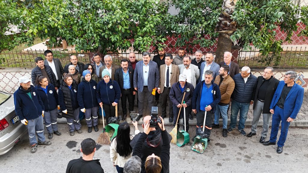 TOROSLAR BELEDİYESİNİN TEMİZLİK KAMPANYASI SÜRÜYOR