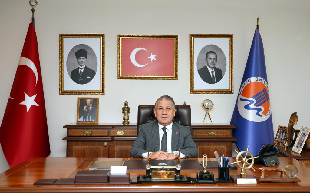 Rektörümüz Erol Yaşar, Kahramanmaraş merkezli 6 Şubat 2023 depremlerinin ikinci yıl dönümü münasebetiyle bir mesaj yayınladı.