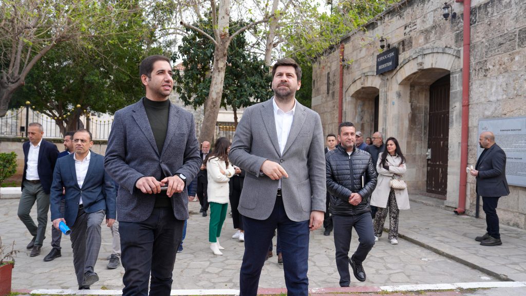 -TARSUS’UN TURİZM BAŞARISI: ALTIN ELMA ÖDÜLÜ İLE TAÇLANIYOR