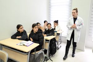 BÜYÜKŞEHİR KURS MERKEZİ ANAMUR’DA YÜZLERCE ÖĞRENCİYE UMUT OLUYOR