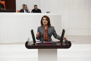 Siz Aileyi Günlük 8 TL’ye Mahkûm Ettiniz, Hatıra Parasıyla mı Kurtaracaksınız?