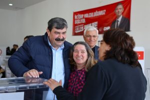 “MESELE ARTIK DEMOKRASİ MESELESİDİR. DARBEYE KARŞI DİRENME MESELESİDİR”