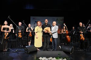 Mersin’de Yaz Sanatla Başladı