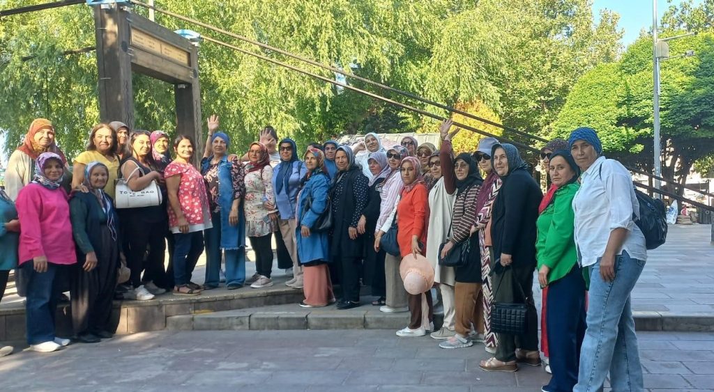 Mezitli Belediyesi’nden Kadınlara Kapadokya Sürprizi