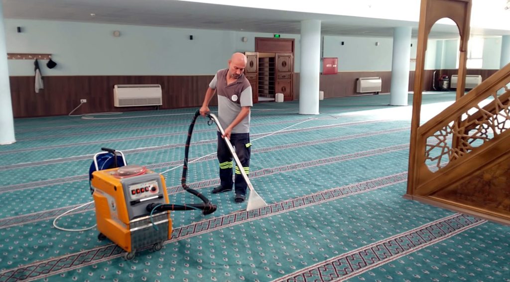 Akdeniz’de İbadethaneler Hijyenle Yenileniyor