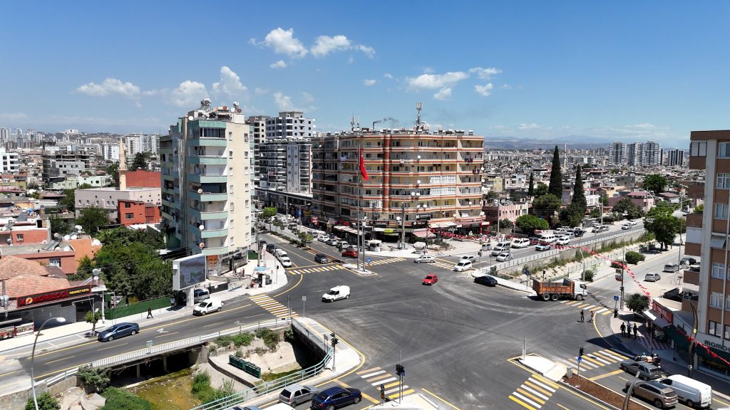 Tarsus’ta Akıllı Kavşakla Trafiğe Nefes Aldıran Dokunuş