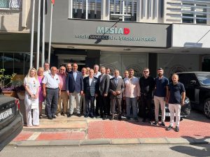 Ali Kıratlı: “Mersin, Yatırımlarda Türkiye’nin Lideri”