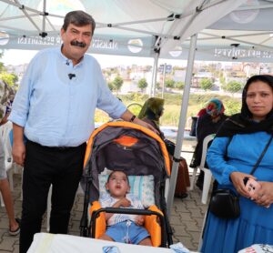 TOROSLAR BELEDİYESİNDEN 8 YAŞINDAKİ ALİ ASAF’A ENGELLİ PUSETİ DESTEĞİ
