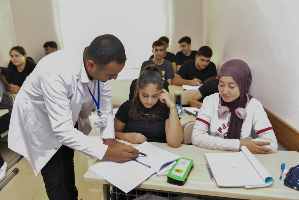 BÜYÜKŞEHİR’İN 32 KURS MERKEZİ’NDEN BU YIL 8 BİN ÖĞRENCİ FAYDALANIYOR