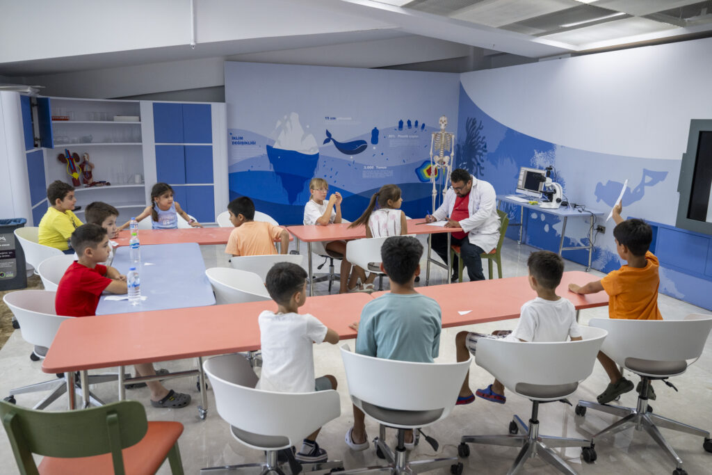 MERCAN BİLİM MERKEZİ’NDE YAZ OKULU KAPSAMINDA 5 BİN 547 ÖĞRENCİ AĞIRLANDI