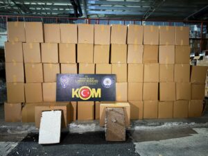 Adana’da 23 milyon TL değerinde kaçak sigara ele geçirildi