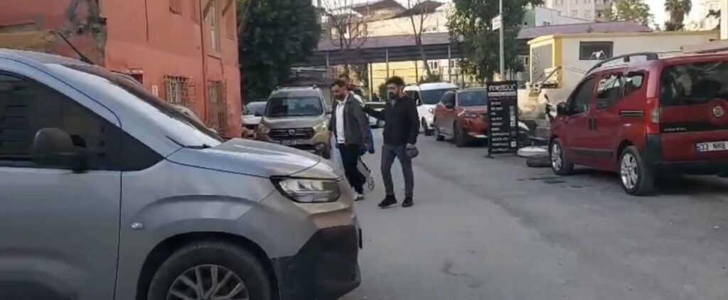 Tarsus’ta kadın kuaförüne uyuşturucu baskını