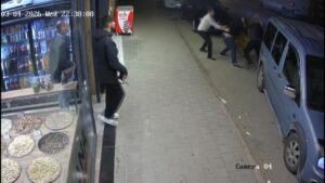 Adana’da kardeşler arasında “alacak-verecek” kavgası