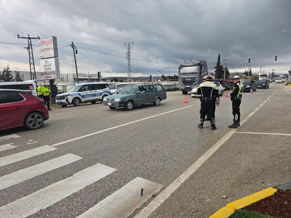 Antakya’da otomobille çarpışan motosikletin sürücüsü hayatını kaybetti
